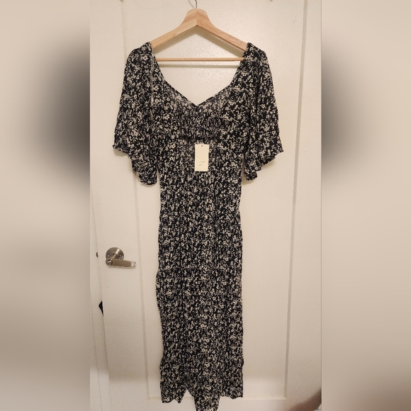 Floral Crepe Flutter Short Sleeve Midi Dress - A New Day - Picture 4 of 6